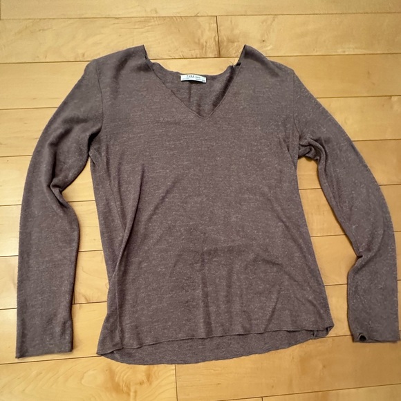 Zara v-neck long sleeve - Picture 1 of 2